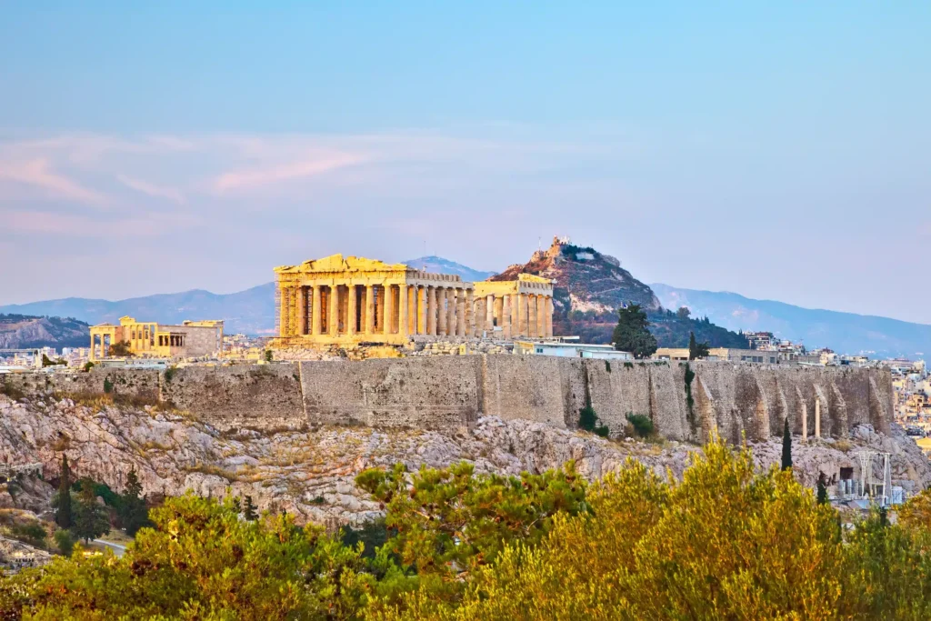 Que faire à Athènes : l’Acropole et le Parthénon au soleil couchant
