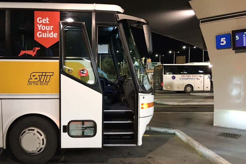 De l’aéroport de Fiumicino au centre de Rome - guide des transports 10 Bus à l’aéroport de Fiumicino