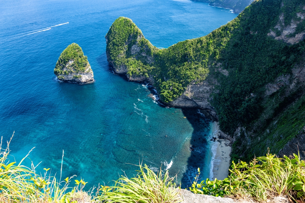 Que faire à Bali ? Les 17 meilleurs sites et activités 31 Falaise de Kelingking Beach à Nusa Penida