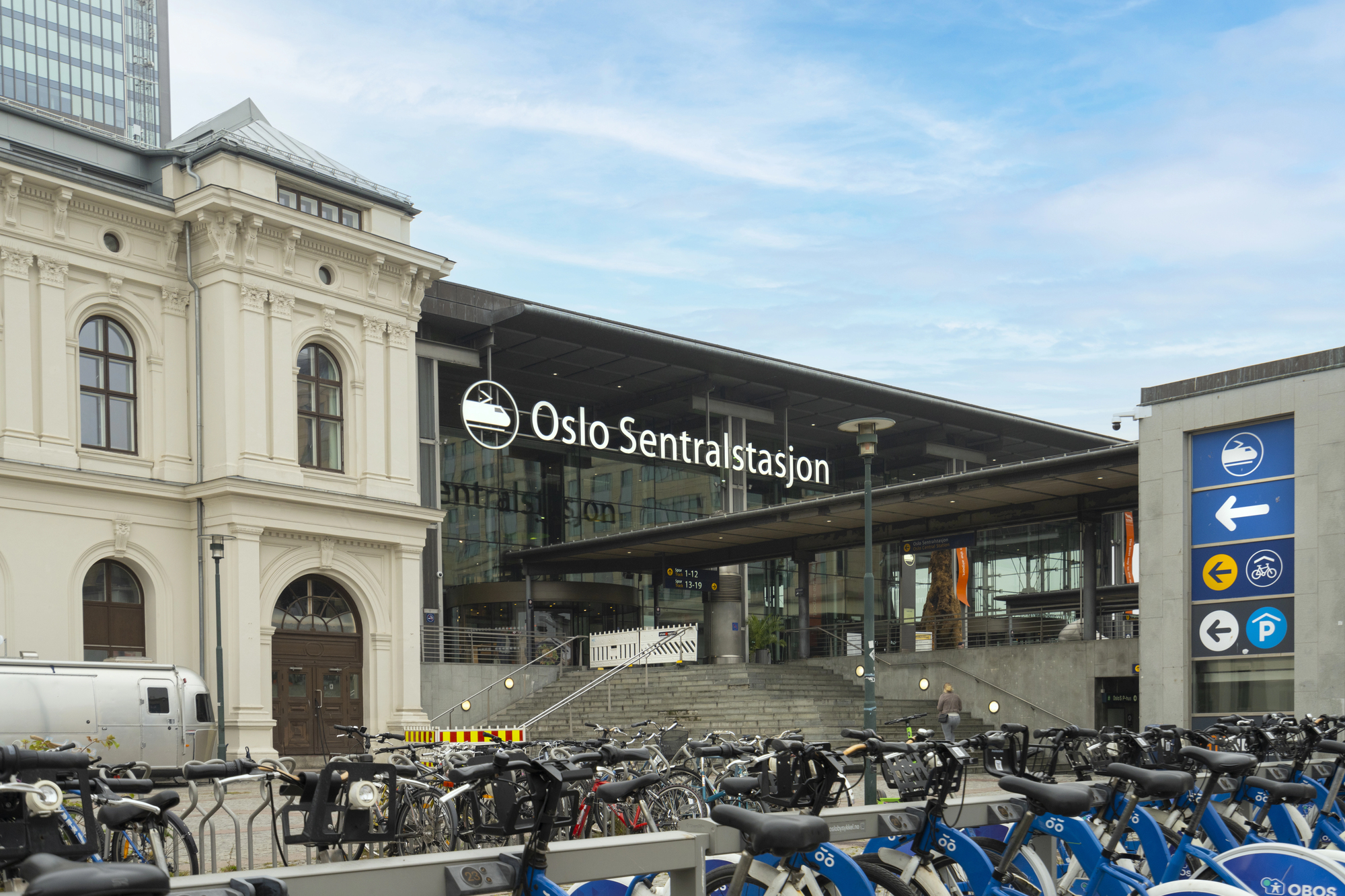 De l’aéroport d’Oslo au centre-ville - guide des transports 11 La gare centrale d’Oslo (Oslo S)