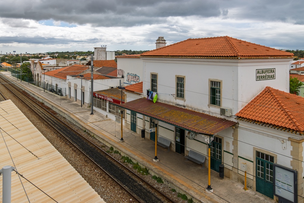 De l’aéroport de Faro à Albufeira, Lagos et au reste de l’Algarve - guide des transports 13 La gare d’Albufeira-Ferreiras en Algarve