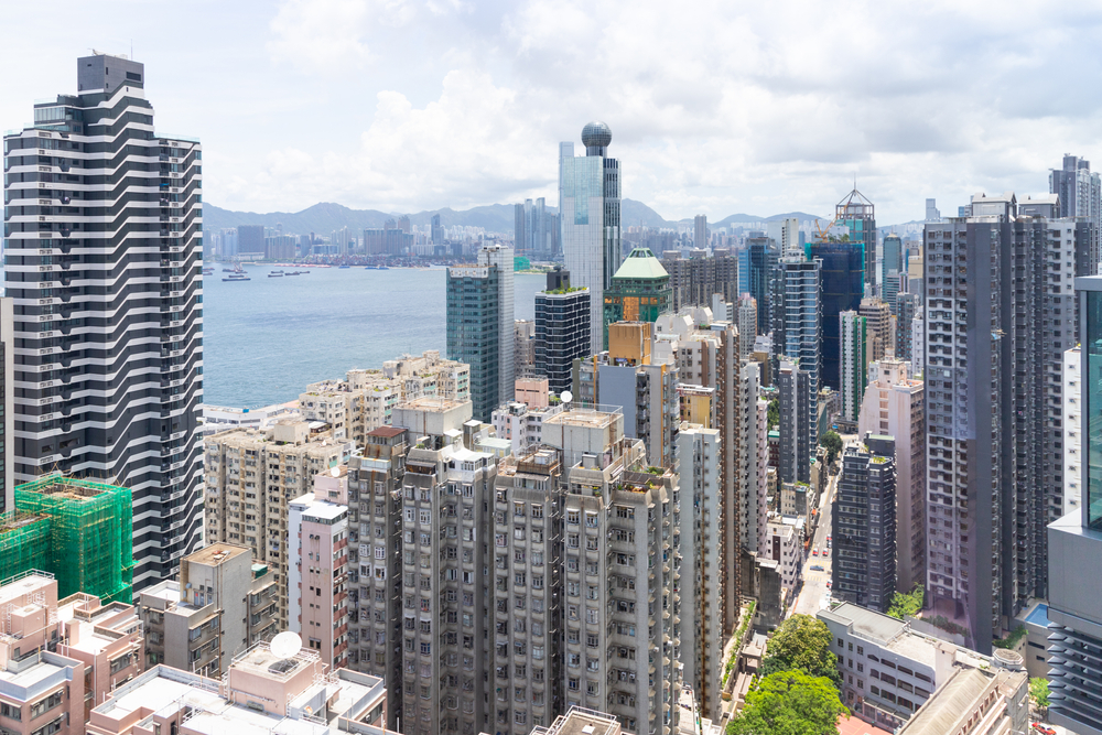 Où dormir à Hong Kong ? Les 6 meilleurs quartiers et de bons hôtels 11 Immeubles de bureaux et d’habitation à Sheung Wan sur l’île de Hong Kong