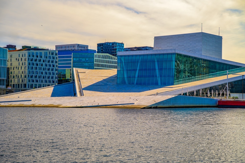 L’Opéra d’Oslo et son toit en marbre incliné