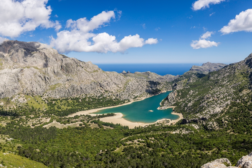 Le lac de Gorg Blau et le Puig Major dans la Serra de Tramuntana à Majorque