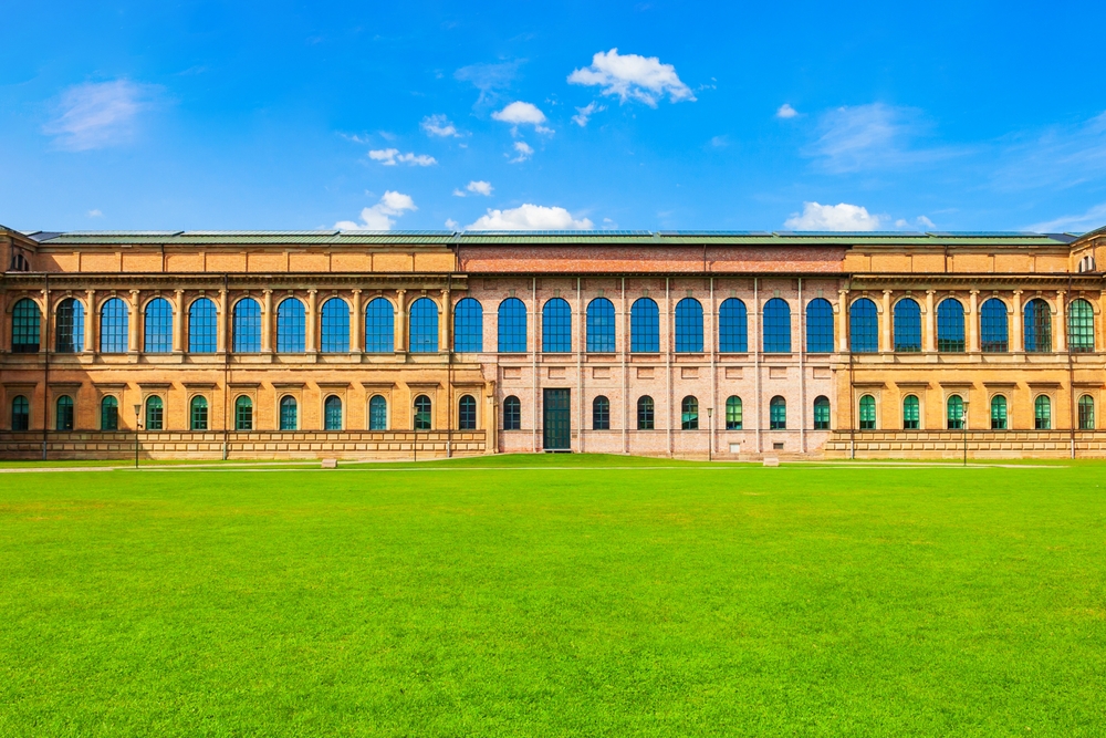 Le musée d’art Alte Pinakothek dans le Kunstareal à Munich
