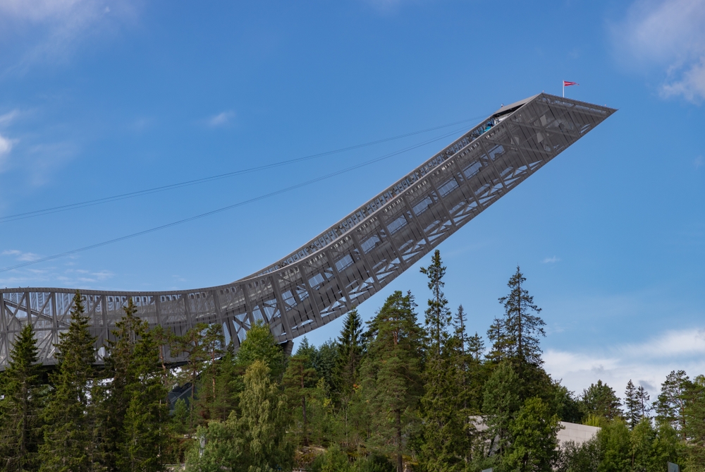 Le tremplin de saut à ski Holmenkollbakken à Oslo