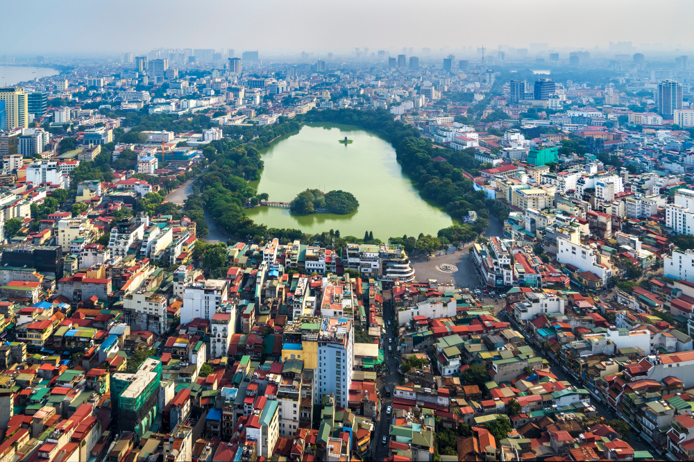 Vue aérienne du lac Hoan Kiem et du centre de Hanoï