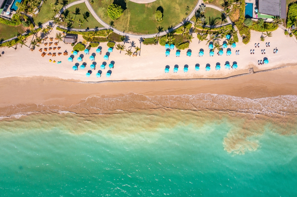 Vue aérienne de la plage de Khao Lak en Thaïlande