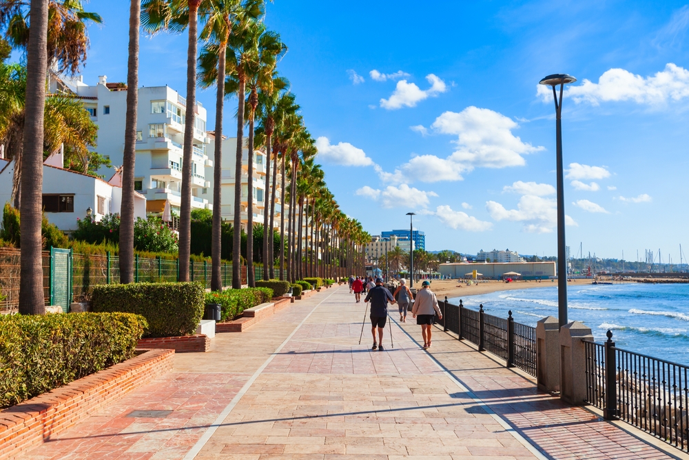 Promenade en bord de mer à Marbella