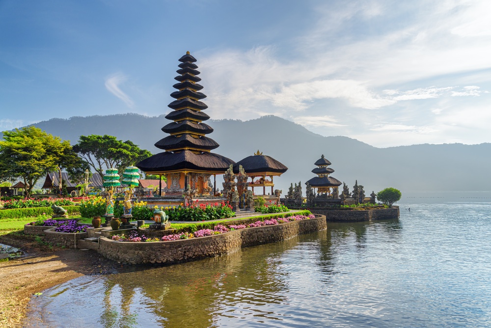 Pura Ulun Danu Beratan au bord du lac Beratan à Bali