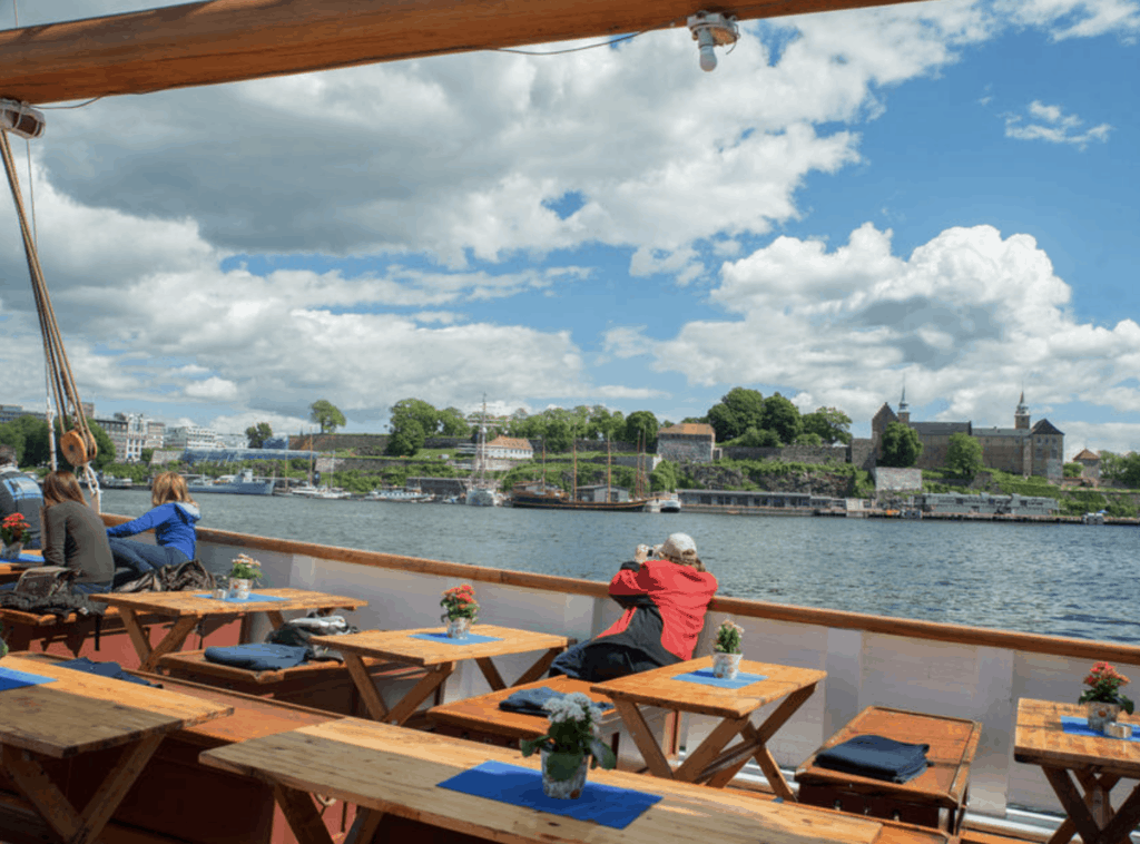Une balade en bateau sur le fjord d’Oslo
