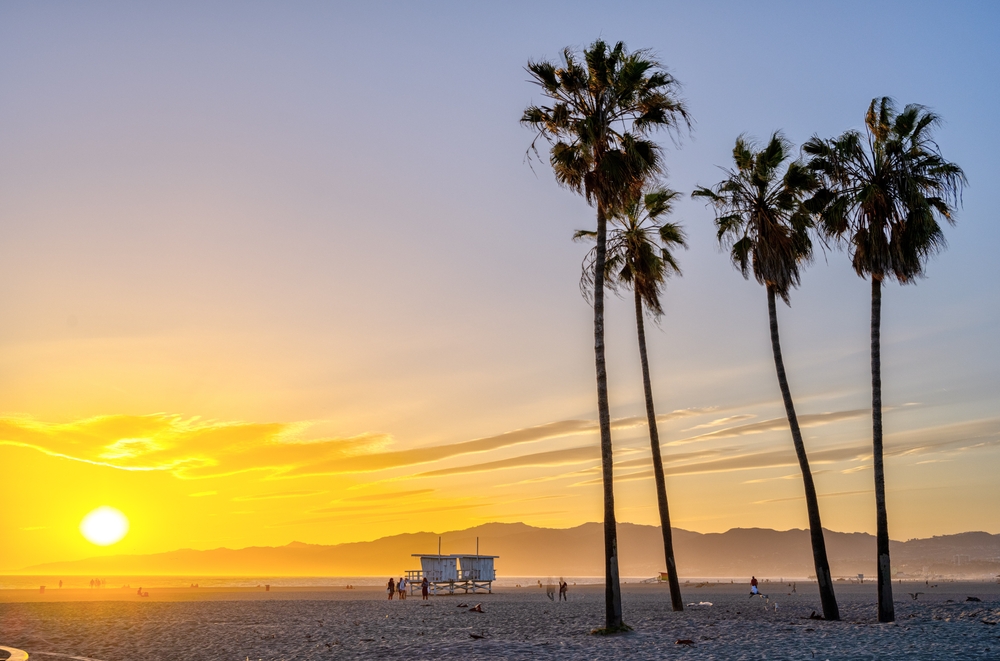 Que faire à Los Angeles ? 19 lieux à voir et activités 21 Venice Beach à Los Angeles juste avant le coucher du soleil