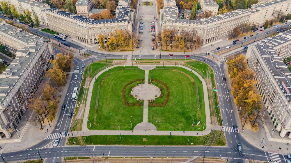 Que faire à Cracovie ? 18 lieux à voir et activités 34 Vue aérienne de Plac Centralny dans le quartier de Nowa Huta à Cracovie