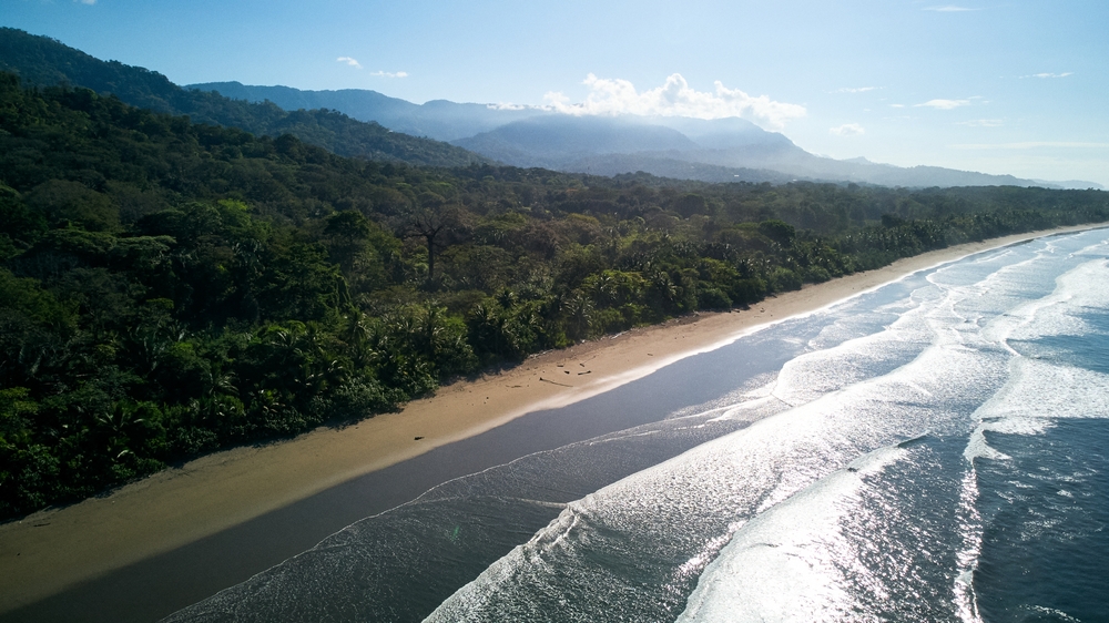 Où dormir au Costa Rica ? Les 7 meilleurs endroits et de bons hôtels 14 Vue aérienne de Playa Hermosa dans le Guanacaste