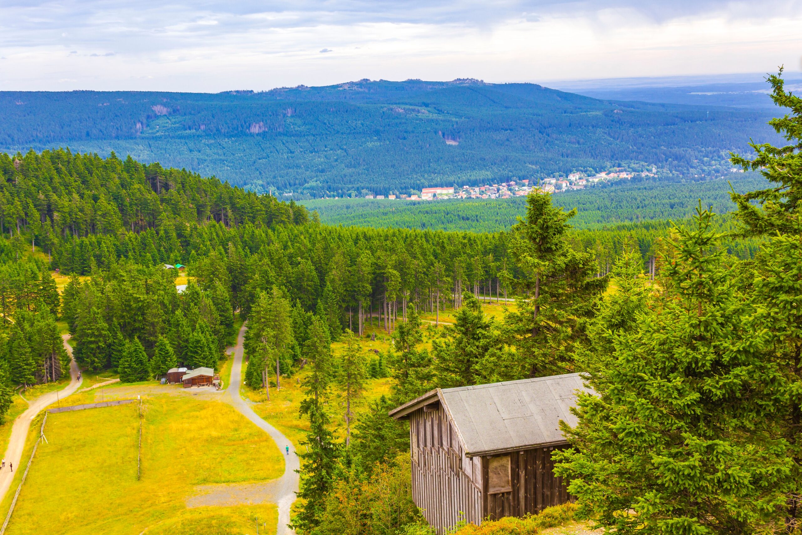 Où dormir dans le Harz ? Les 5 meilleures villes et de bons hôtels 12 Vue sur le Wurmberg et le téléphérique près de Braunlage