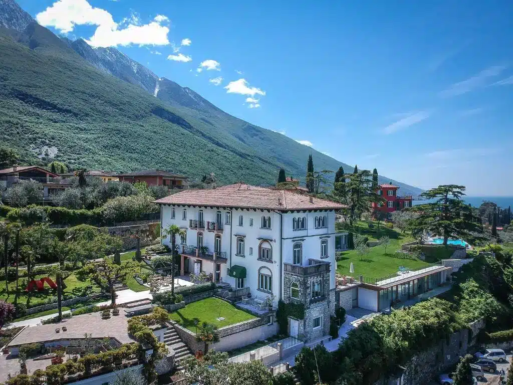 Où dormir au lac de Garde ? Les 6 meilleurs quartiers et hôtels + où éviter ! 🇮🇹 19 Bellevue San Lorenzo