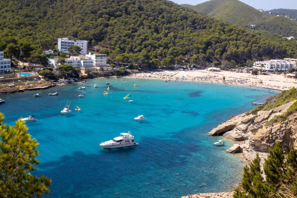 Cala Llonga à Ibiza