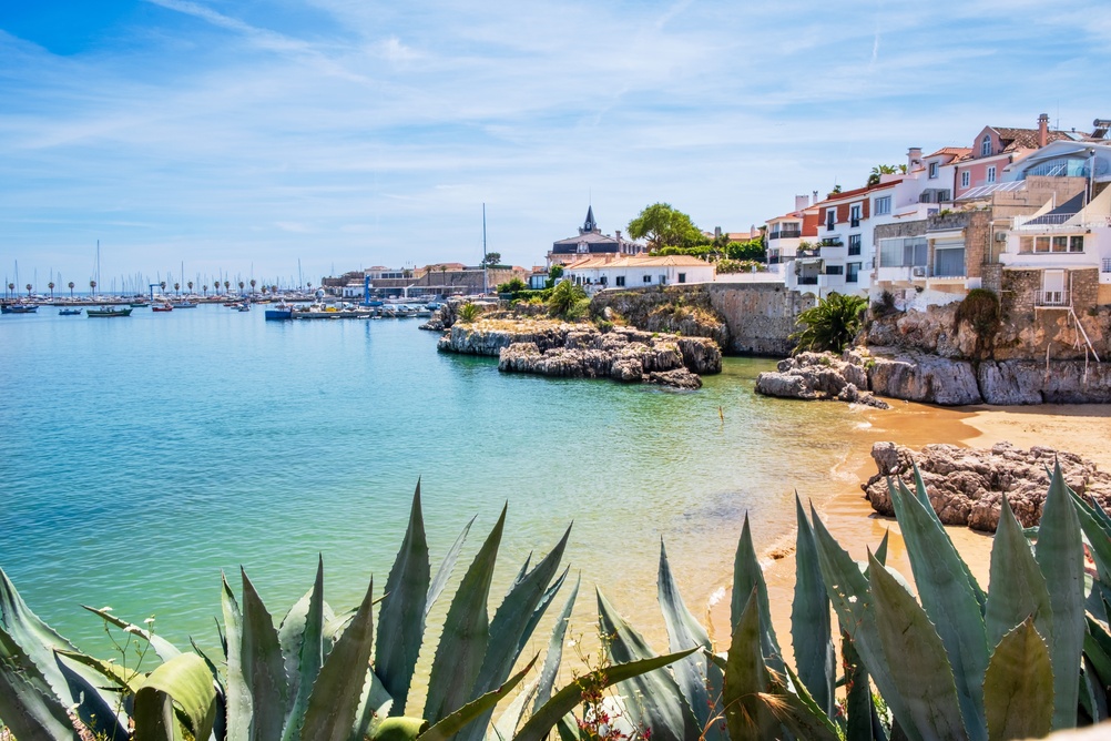 Que faire à Lisbonne ? 20 lieux à voir et activités 42 Cascais sur la côte portugaise près de Praia da Rainha