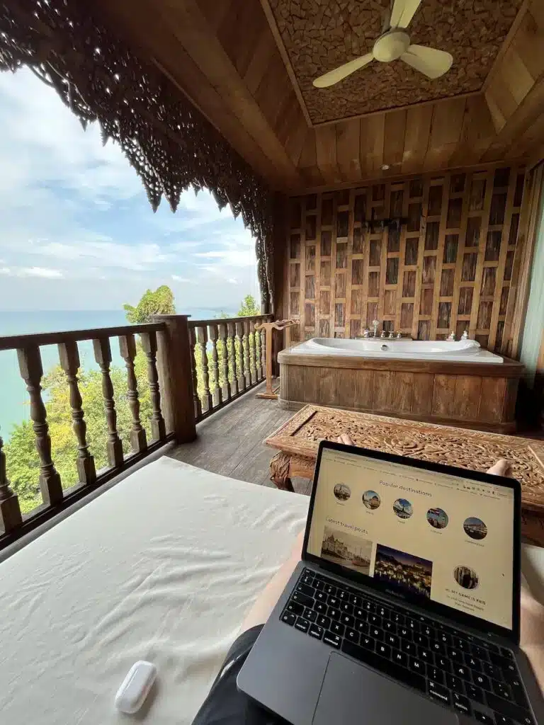 Où dormir à Phuket ? Les 9 meilleurs quartiers et hébergements uniques 🇹🇭 70 Chambre au Santhiya Koh Yao Yai