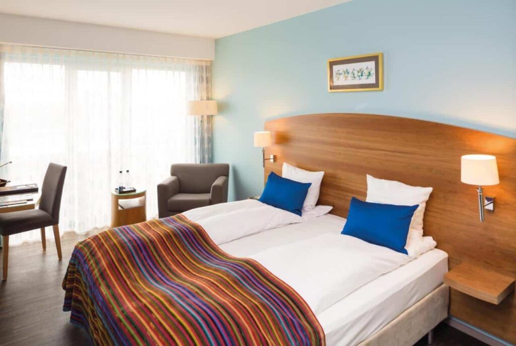 Hôtel avec piscine à Copenhague : les 8 meilleurs hôtels de la capitale danoise 🏊🏻 31 Chambre du Tivoli Hotel