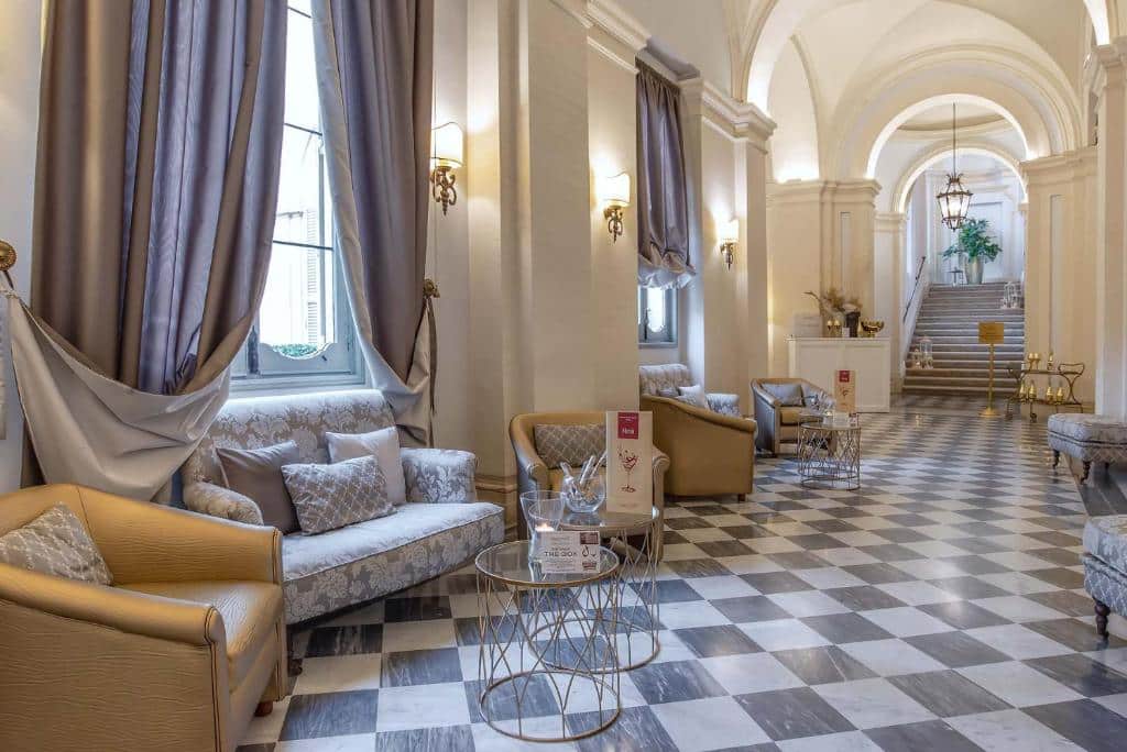 Où dormir à Rome ? Les 5 meilleurs quartiers et hôtels (+ ceux à éviter) 🇮🇹 67 Donna Camilla Savelli, hôtel de luxe à Trastevere