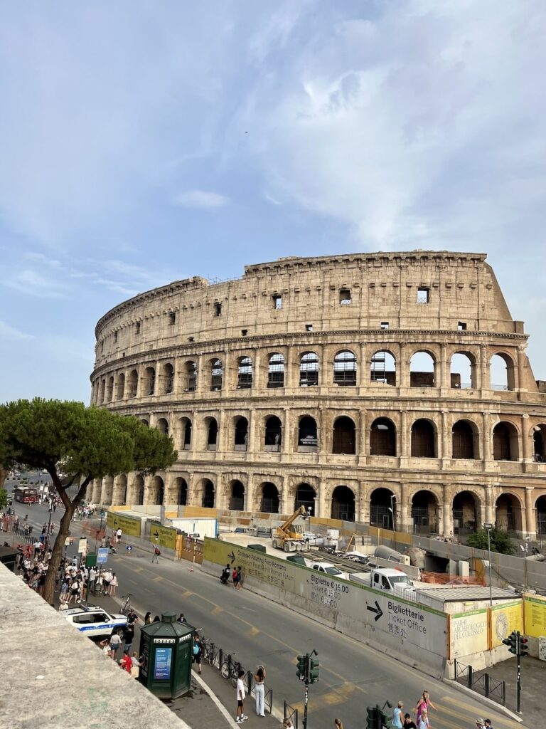 Où dormir à Rome ? Les 5 meilleurs quartiers et hôtels (+ ceux à éviter) 🇮🇹 73 Dormir près du Colisée à Monti