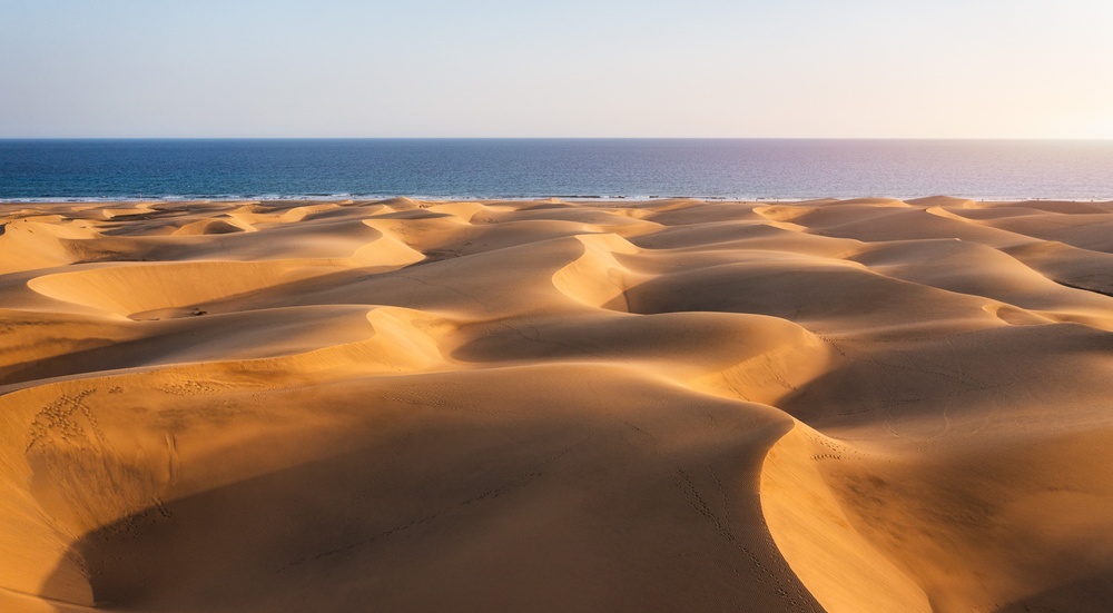 Visiter la Grande Canarie : que faire ? 17 lieux à voir et activités 20 Vue sur la réserve des dunes de Maspalomas en Grande Canarie