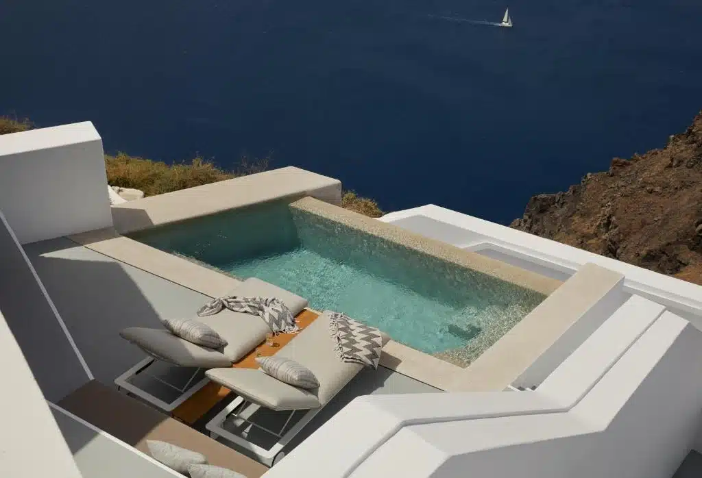 Où dormir à Santorin ? Les 5 meilleurs quartiers et hôtels (+ ceux à éviter) 🇬🇷 15 Grace Hotel Santorini