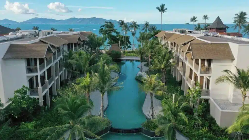 Où dormir à Koh Samui ? Les 5 meilleurs quartiers et hôtels (+ ceux à éviter) 🇹🇭 60 Holiday Inn Resort Samui Bophut Beach, un bon hébergement pour les familles avec des enfants