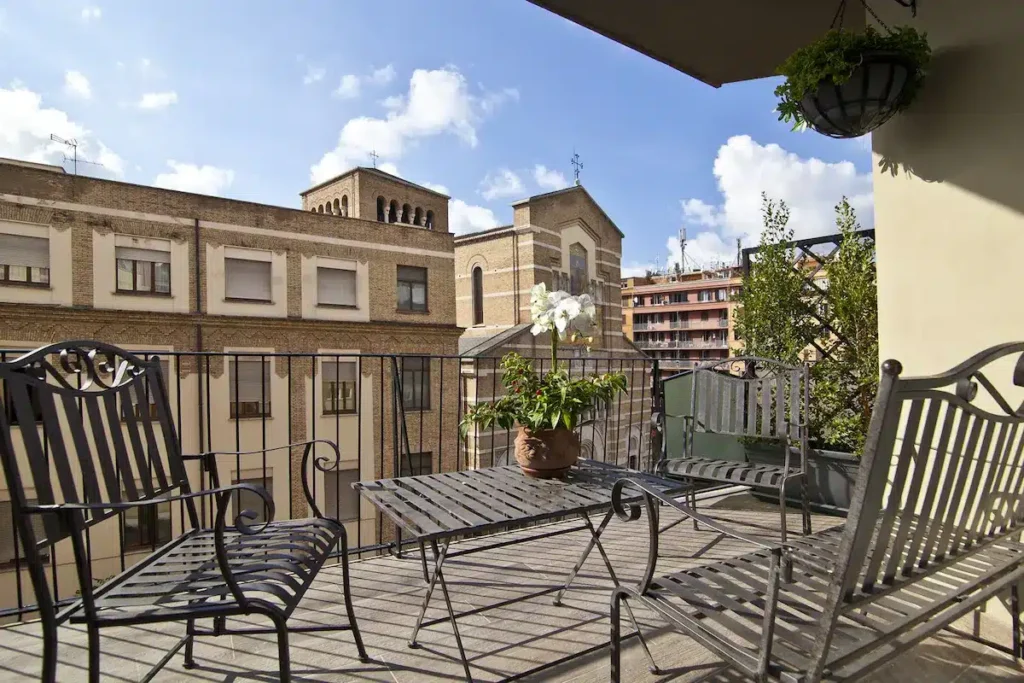 Où dormir à Rome ? Les 5 meilleurs quartiers et hôtels (+ ceux à éviter) 🇮🇹 91 Hôtel avec terrasse à Testaccio, Rome