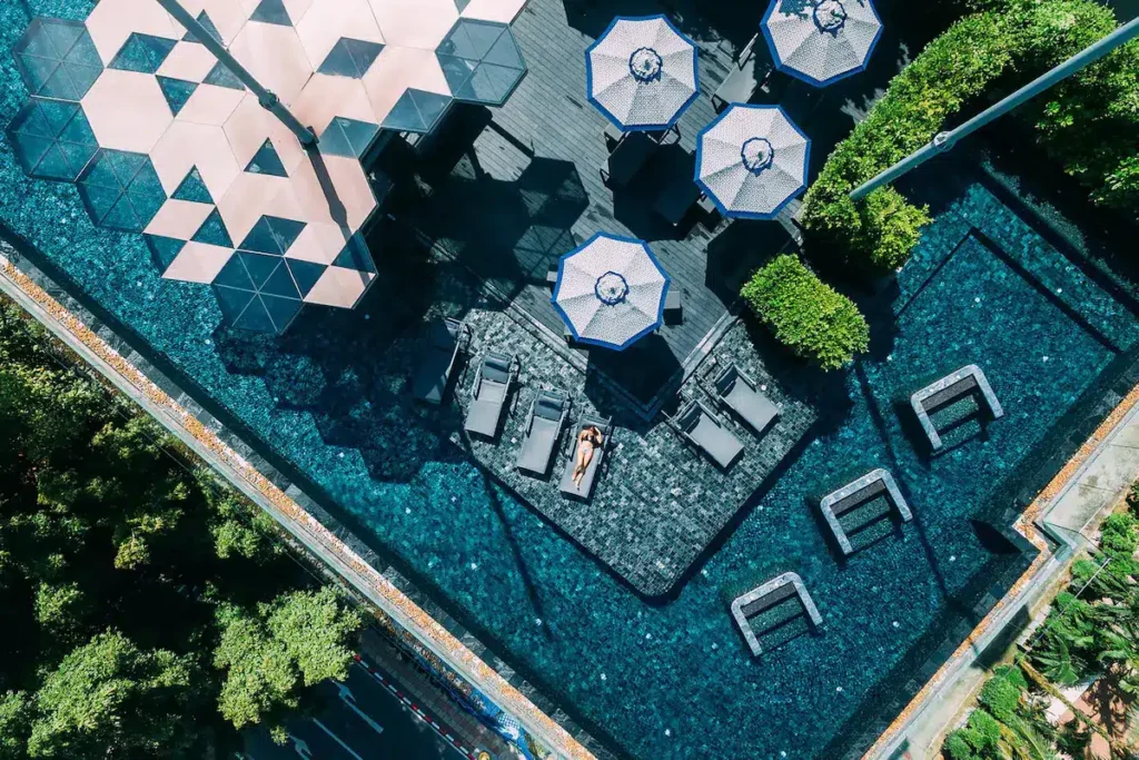 Où dormir à Phuket ? Les 9 meilleurs quartiers et hébergements uniques 🇹🇭 58 Hotel Indigo Patong Beach