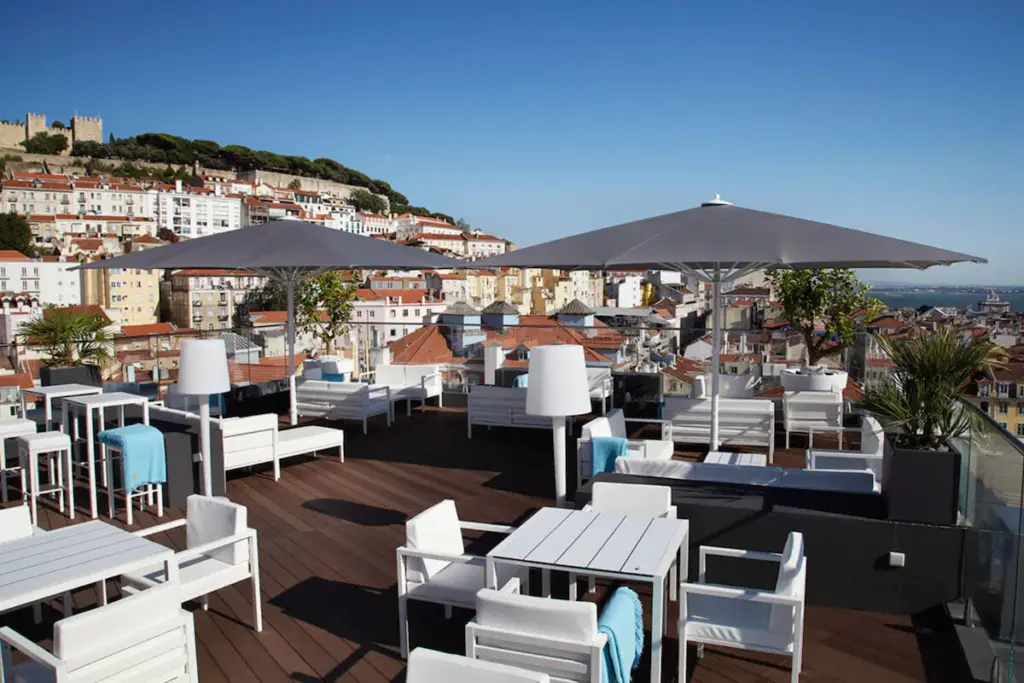 Hotel Mundial, hôtel avec bar sur le toit dans la Mouraria