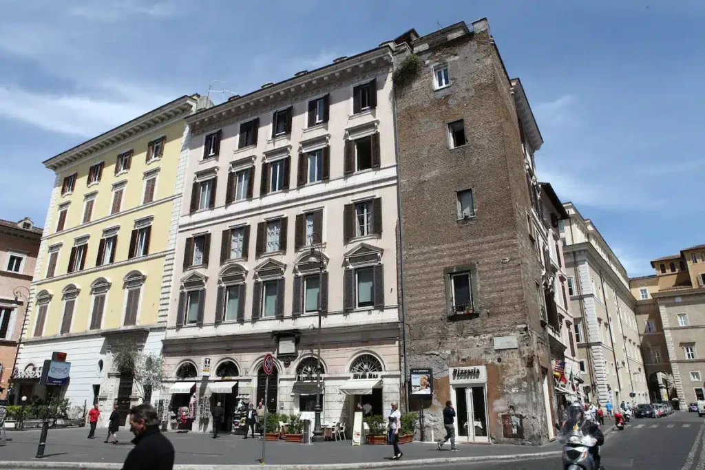 Où dormir à Rome ? Les 5 meilleurs quartiers et hôtels (+ ceux à éviter) 🇮🇹 60 Hôtel Suite Art Navona dans le Centro Storico de Rome