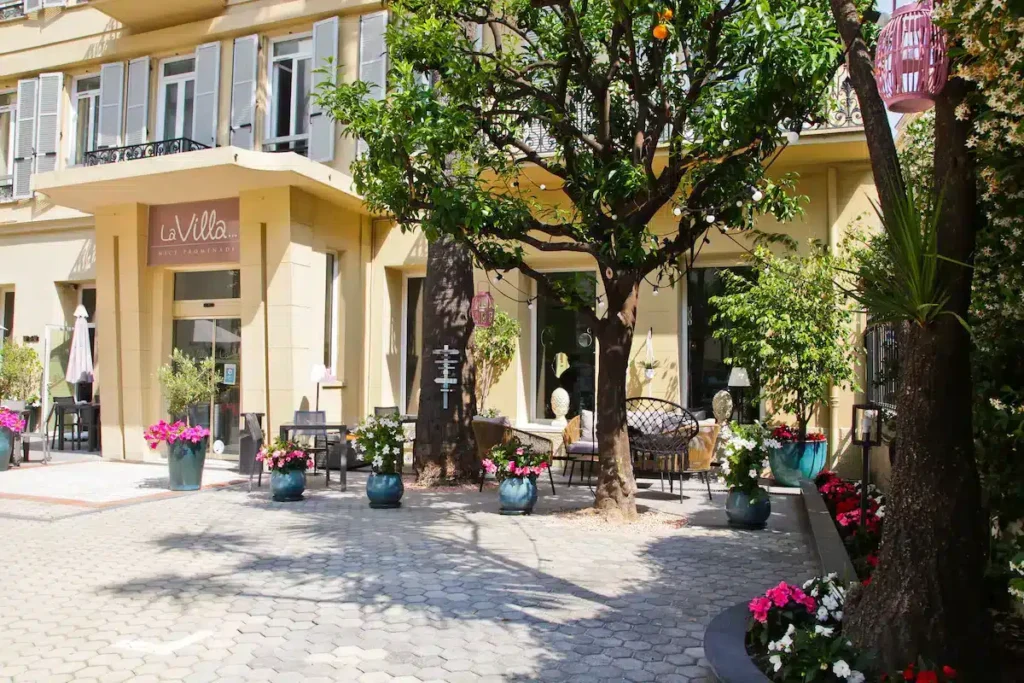 La Villa Nice Promenade, un hôtel pas cher près de la plage