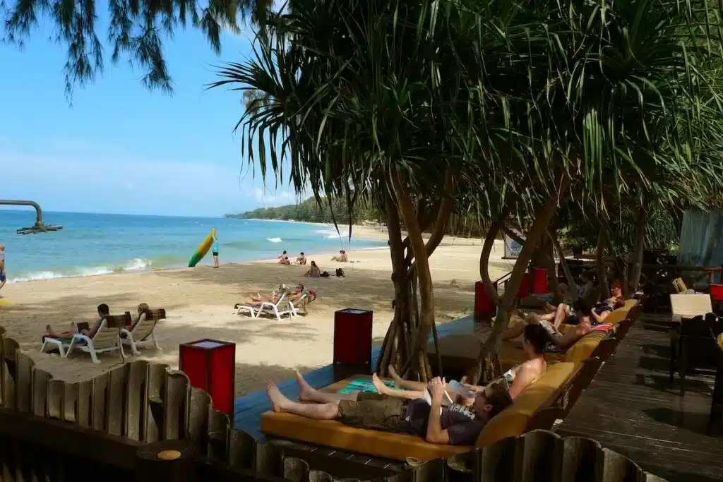 Où dormir à Krabi ? Les 6 meilleurs quartiers + hébergements uniques 🇹🇭 55 Lanta Castaway Beach Resort