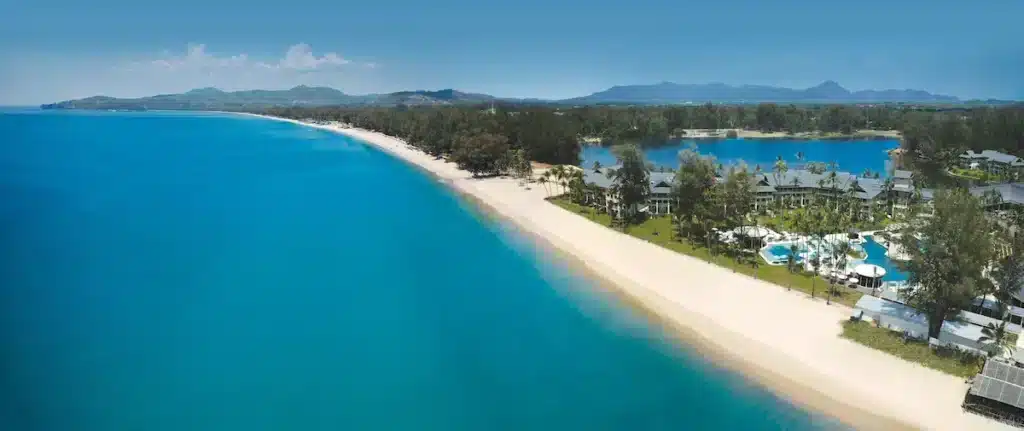 Où dormir à Phuket ? Les 9 meilleurs quartiers et hébergements uniques 🇹🇭 97 Les hôtels de la plage de Bangtao