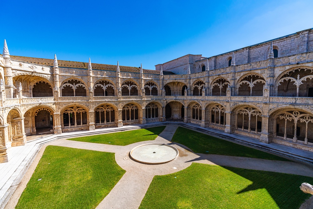 Que faire à Lisbonne ? 20 lieux à voir et activités 33 Cloître du monastère des Hiéronymites à Belém, Lisbonne