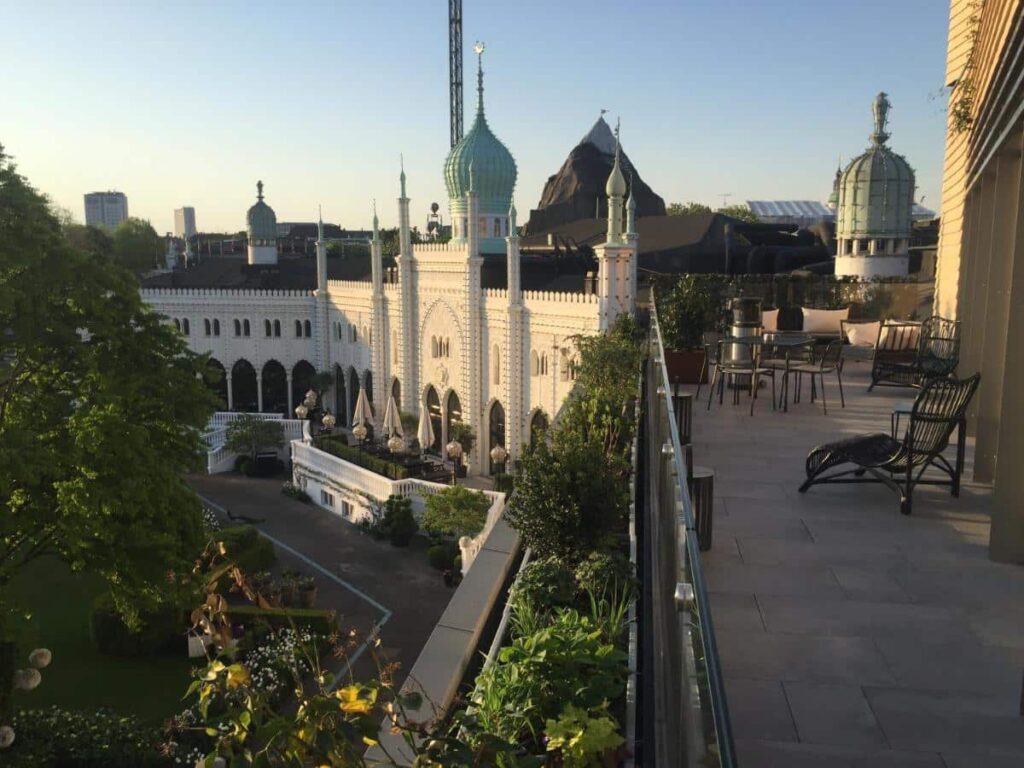 Hôtel avec piscine à Copenhague : les 8 meilleurs hôtels de la capitale danoise 🏊🏻 25 Nimb Hotel, le meilleur hôtel de luxe avec piscine à Copenhague