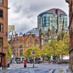 Où dormir à Manchester ? Les 5 meilleurs quartiers et hébergements (+ ceux à éviter) 🐝