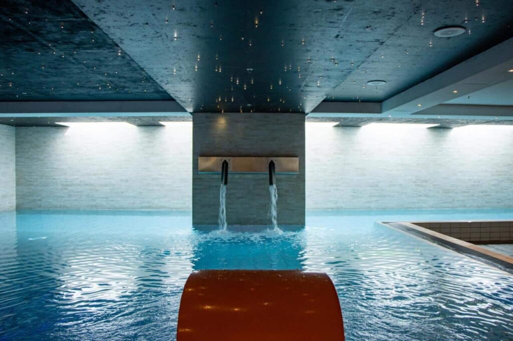Hôtel avec piscine à Copenhague : les 8 meilleurs hôtels de la capitale danoise 🏊🏻 30 Piscine du Tivoli Hotel