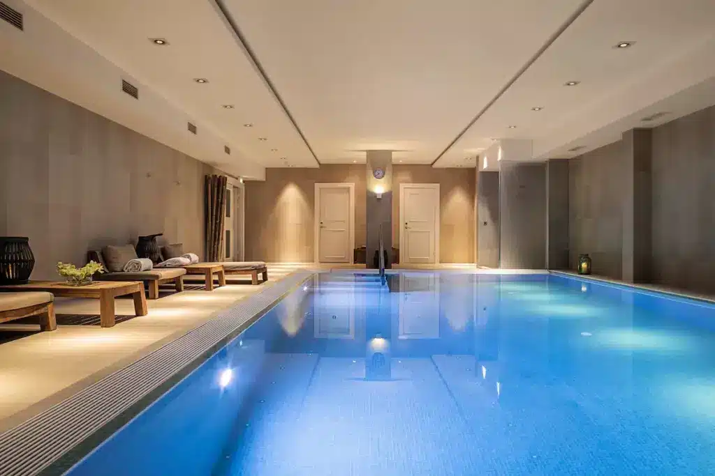 Hôtel spa à Copenhague : les 10 meilleures adresses de la capitale danoise 🇩🇰 50 piscine intérieure du Kokkedal Castle Copenhagen