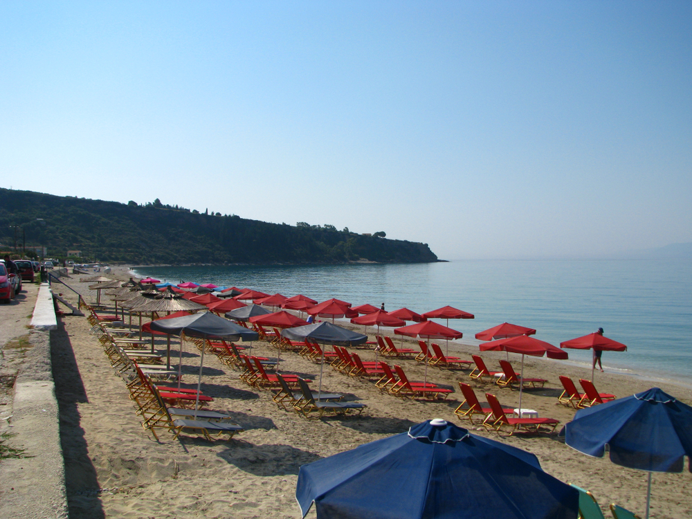 Où dormir à Céphalonie ? Les 7 meilleures zones et de bons hôtels 12 La plage de Lourdas à Céphalonie