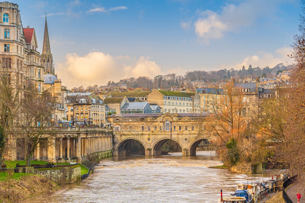 Pulteney Bridge sur la rivière Avon à Bath