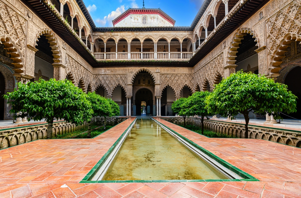 Le patio de las Doncellas, la cour des Demoiselles, au Real Alcázar de Séville