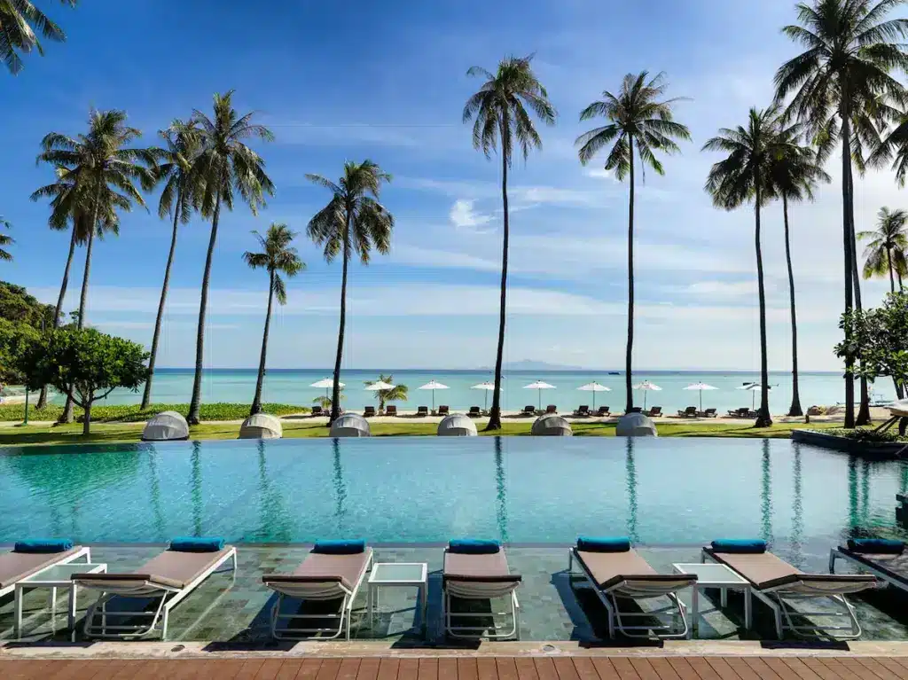 Où dormir à Krabi ? Les 6 meilleurs quartiers + hébergements uniques 🇹🇭 46 SAii Phi Phi Island Village, le meilleur hôtel des îles Phi Phi