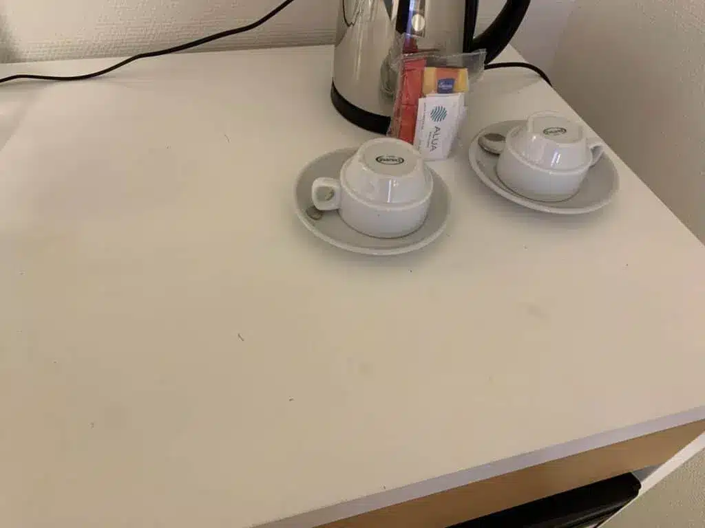 Alua Suites Fuerteventura avis 🚩 Une crotte dans la piscine et des chambres sales avec des fourmis ! 18 Saleté à l’Alua Suites