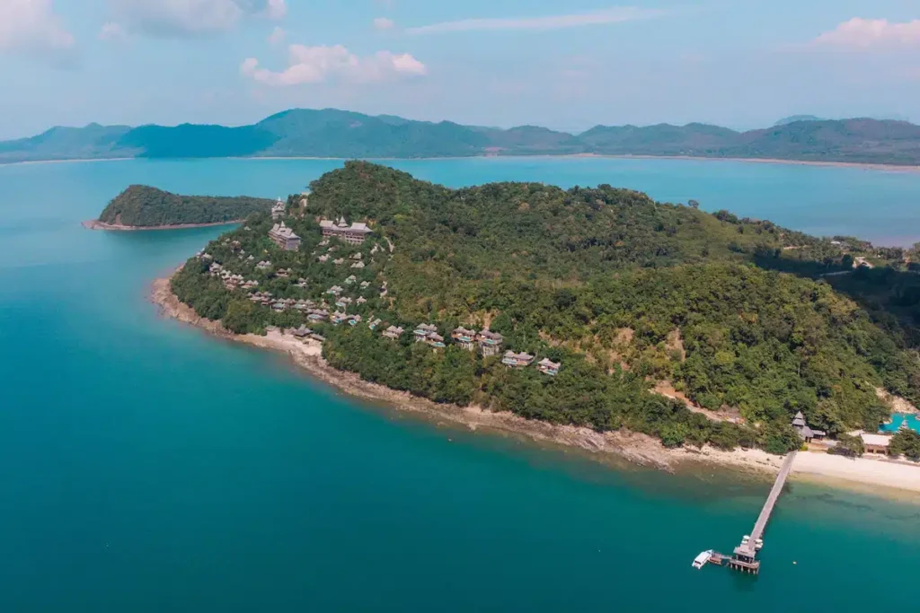 Où dormir à Phuket ? Les 9 meilleurs quartiers et hébergements uniques 🇹🇭 68 Santhiya, le meilleur endroit où dormir à Koh Yao Yai près de Phuket