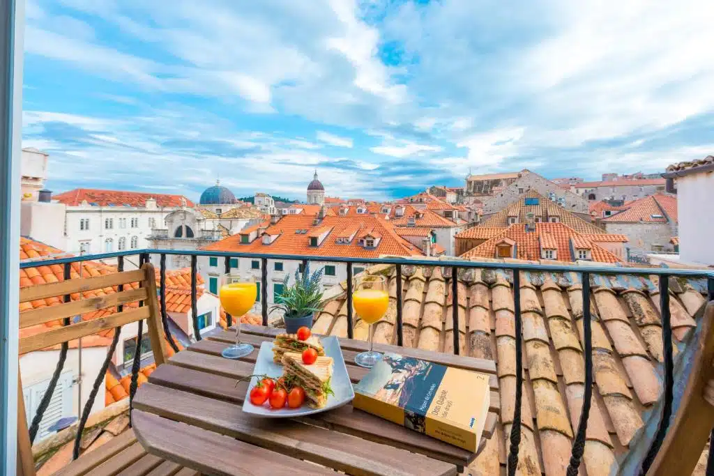 Où dormir à Dubrovnik ? Les 3 meilleurs quartiers et hôtels (+ ceux à éviter !) 15 Scalini Palace