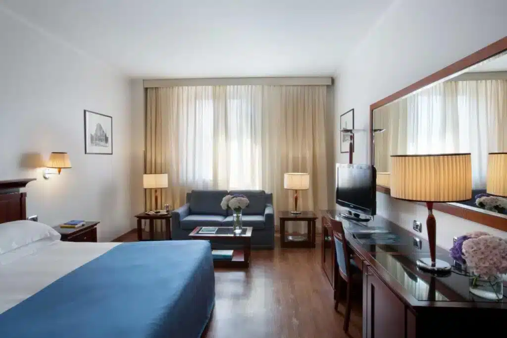 Où dormir à Bologne ? Les 4 meilleurs quartiers et hôtels (+ où ne pas loger) 🇮🇹 33 Starhotels Excelsior