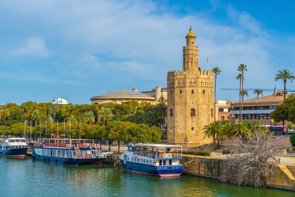 La Torre del Oro au bord du Guadalquivir à Séville
